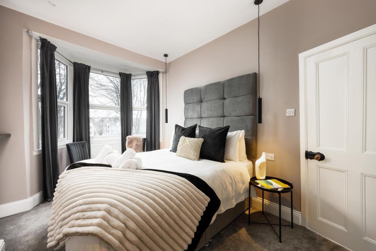 The Getaway! 3 Bed House - Plymouth - Sleeps 7 - Free Parking - Habita Property Kültér fotó